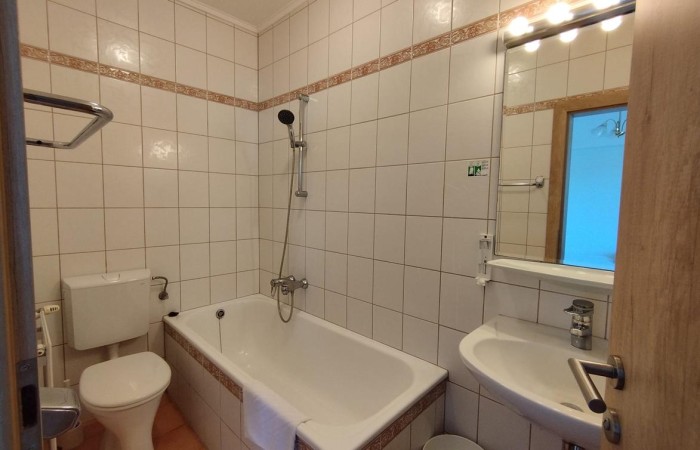 Mitarbeiterzimmer Seehotel Das JO Bad WC